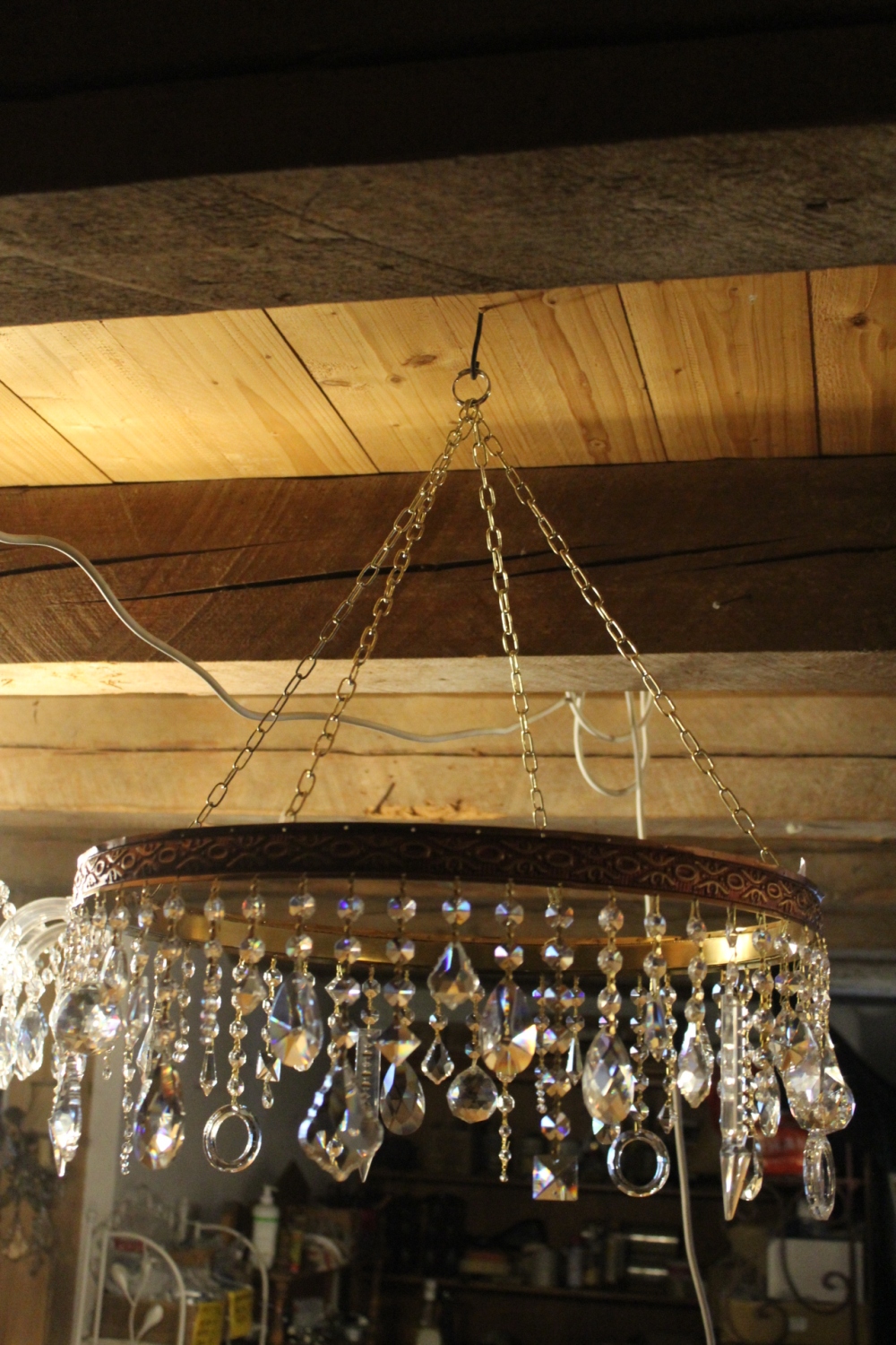 Goldener Dekoring mit Kette / H:ca 61cm