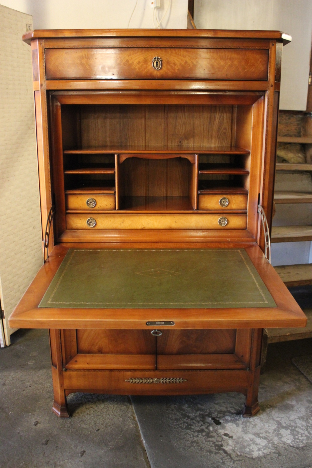 Sekretär, Schreibtisch,  Höhe nur 145cm / Mahagoni